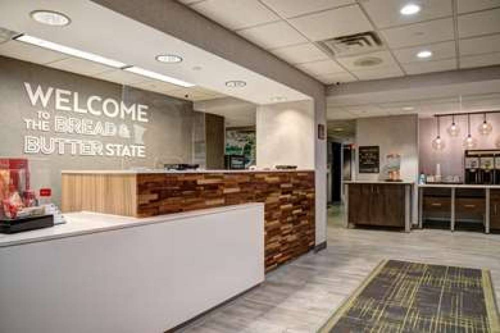 Hampton Inn Rochester 4