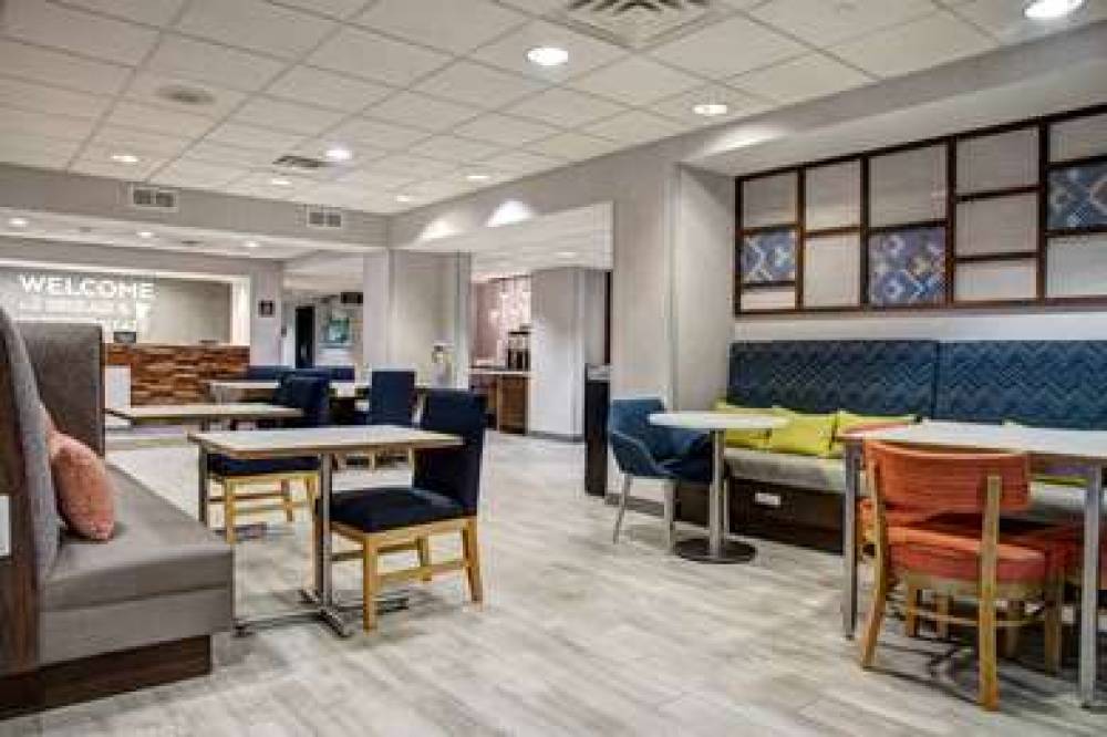 Hampton Inn Rochester 7