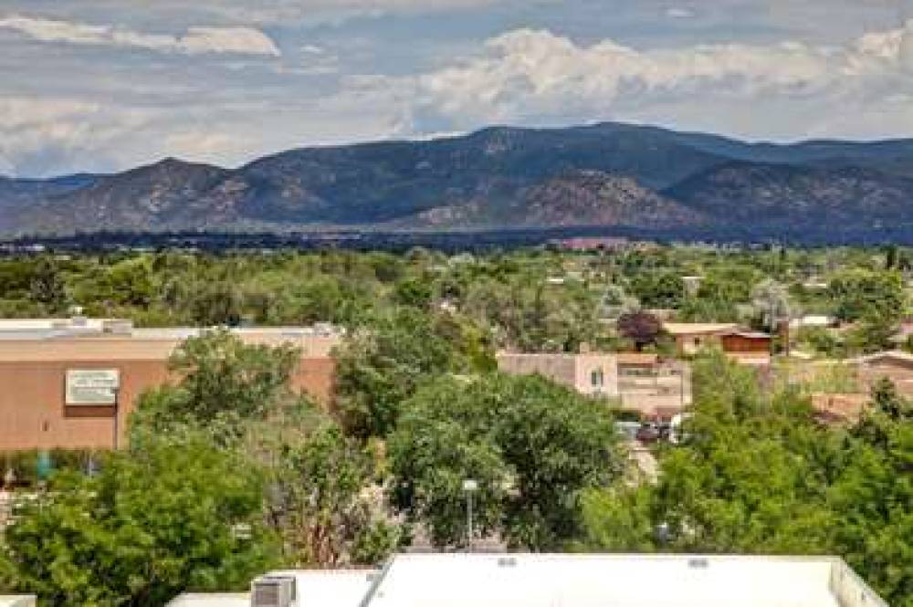 HAMPTON INN SANTA FE SOUTH NM 3