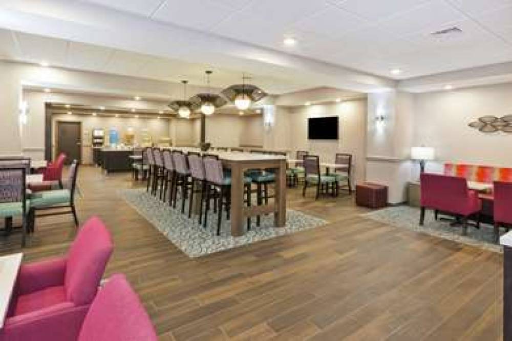 HAMPTON INN SEDALIA 7