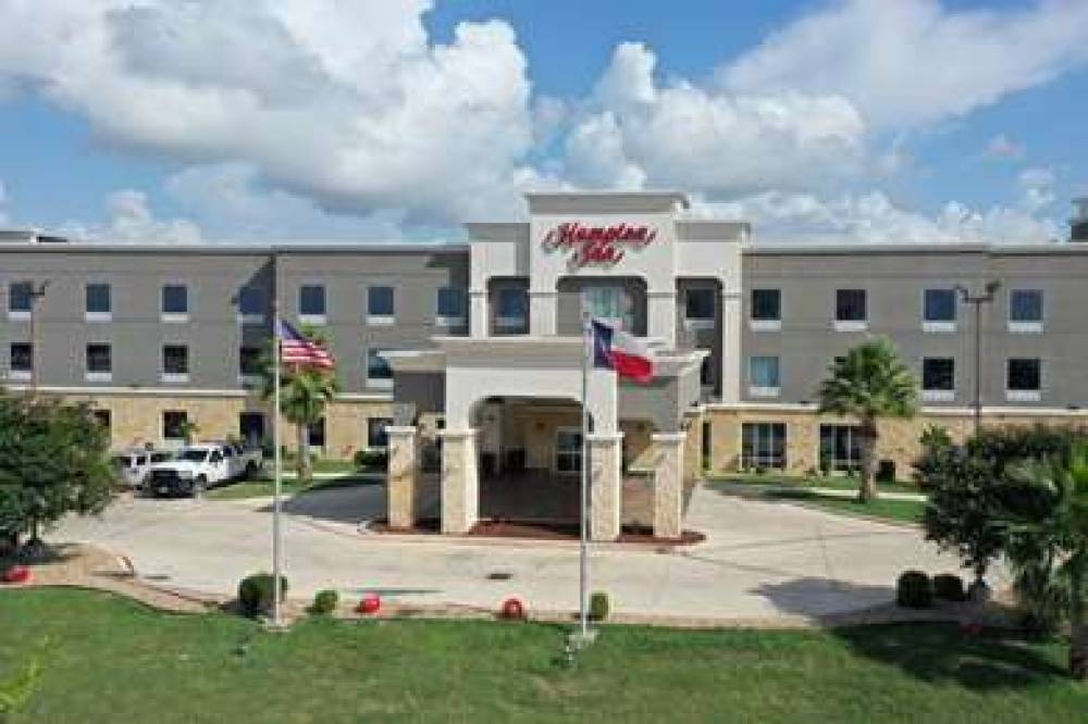 Hampton Inn Seguin, TX 1