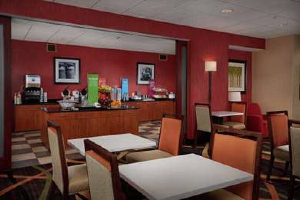 Hampton Inn Shrewsbury 8