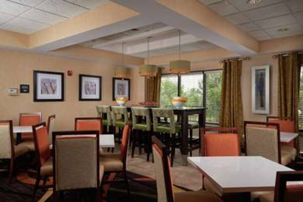 Hampton Inn Shrewsbury 4