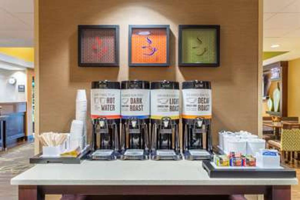 Hampton Inn Sioux Falls 10