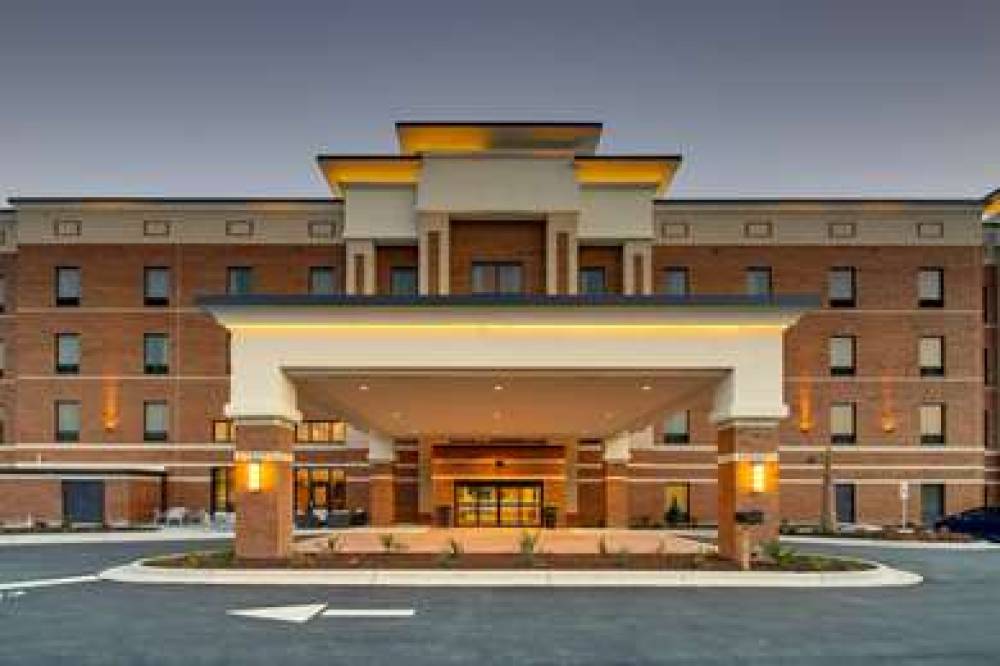 Hampton Inn Sneads Ferry Topsail Beach, NC 1