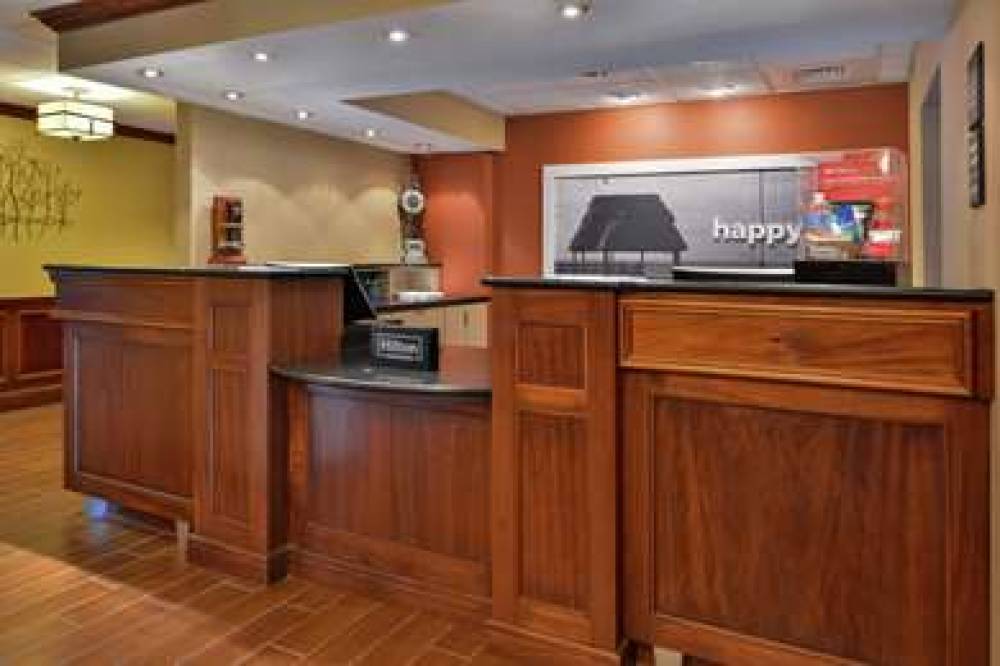 Hampton Inn South Hill 6