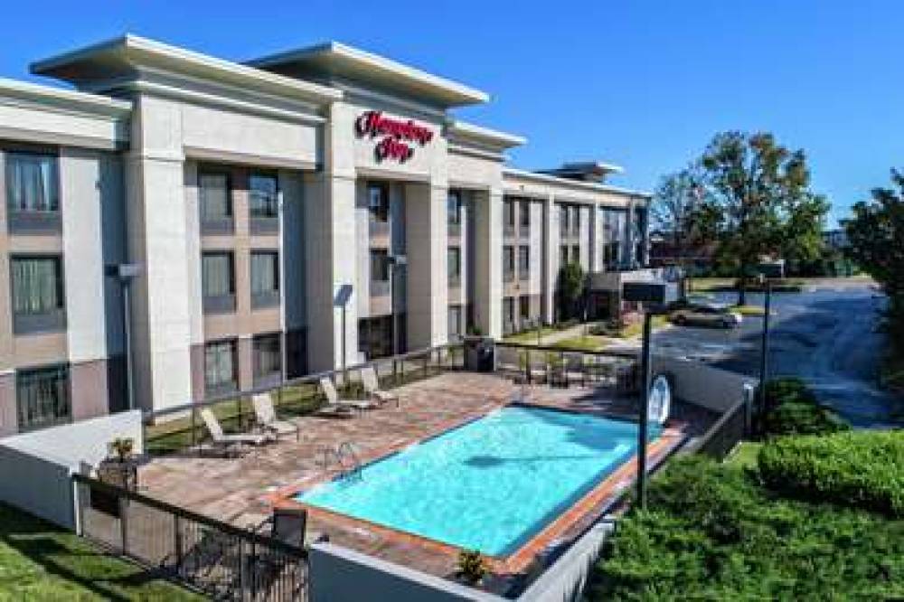 Hampton Inn Southaven 5