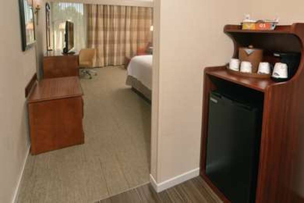 Hampton Inn Springfield South 3