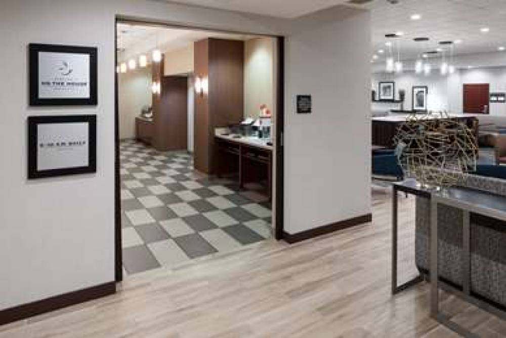 Hampton Inn St. Louis-Downtown (At The Gateway Ar 9