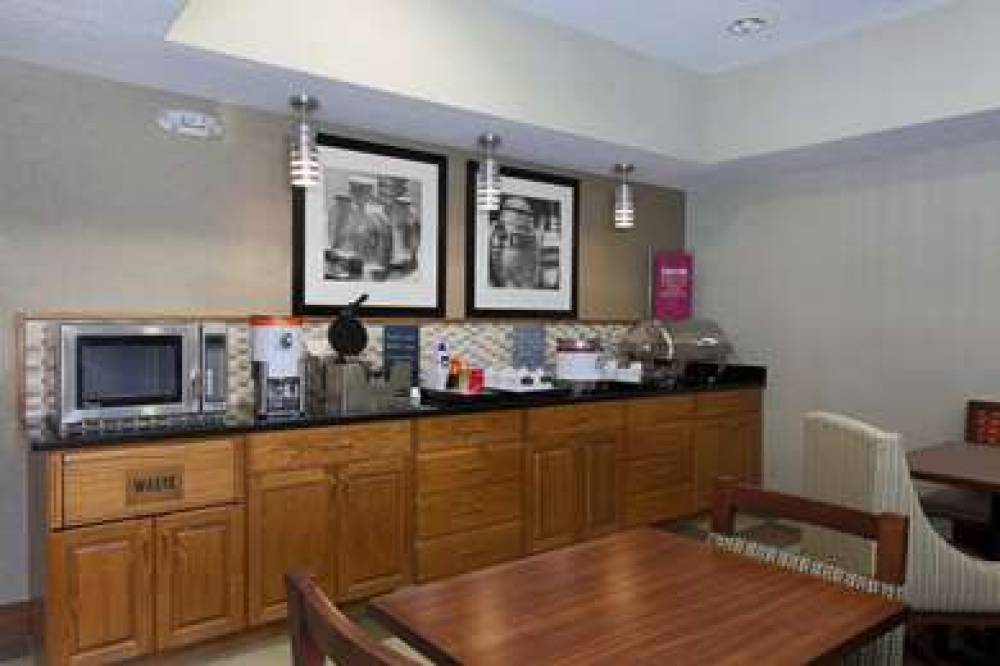 Hampton Inn St. Louis/Fairview Heights 7