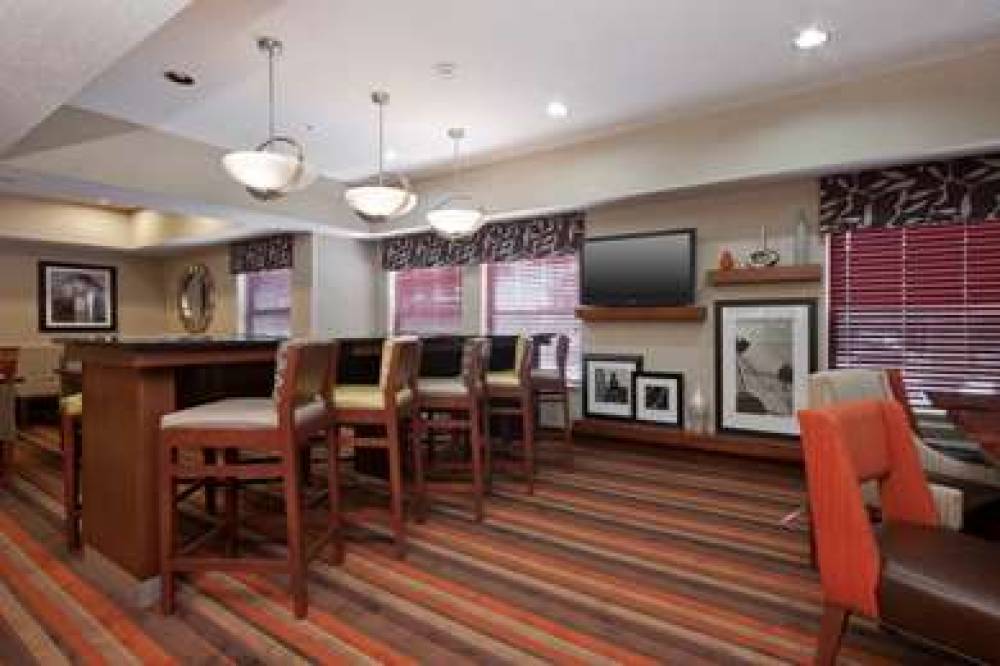 Hampton Inn St. Louis/Fairview Heights 4