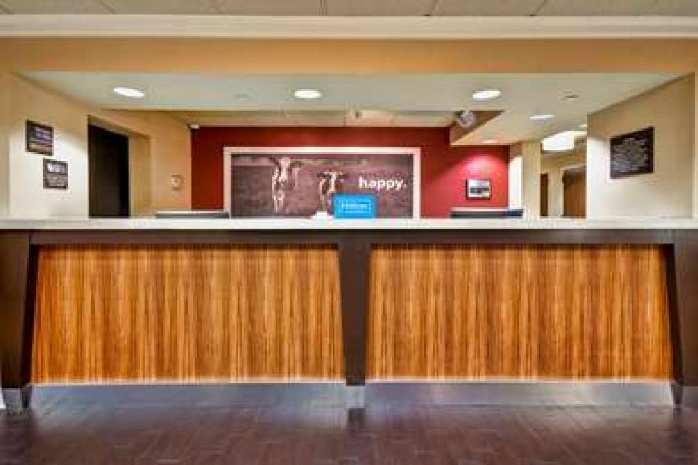 Hampton Inn Starkville 2