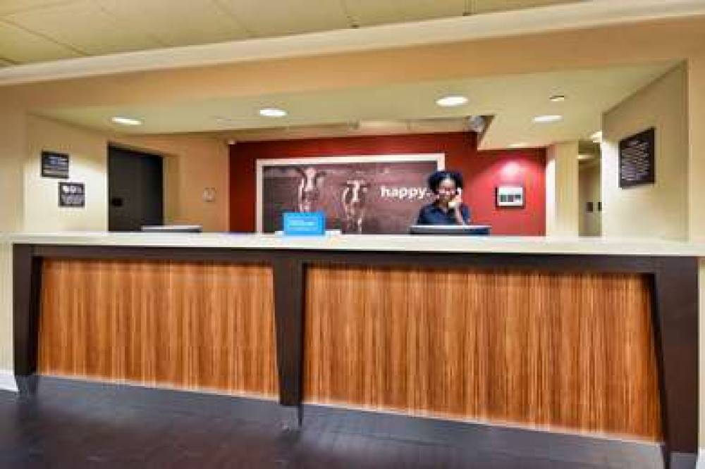 Hampton Inn Starkville 3