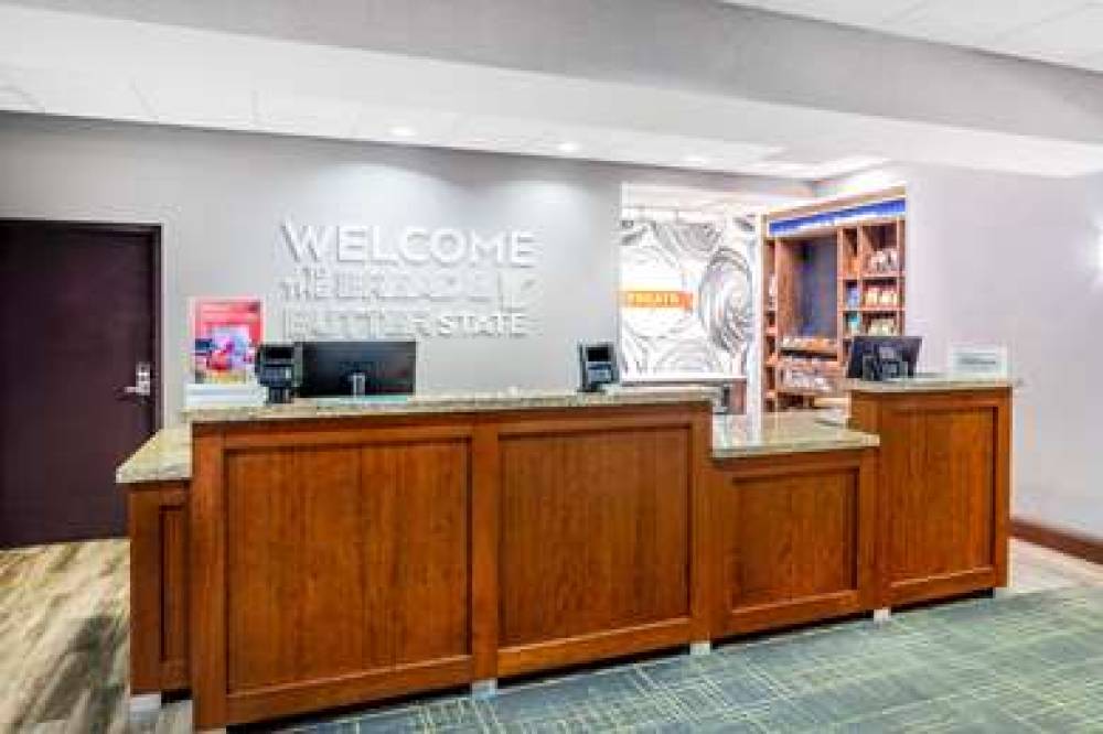 Hampton Inn Suites Minneapolis St Paul Arpt-Mall  3