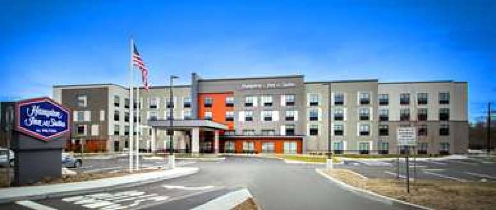 HAMPTON INN SUITES NORTH ATTLEBORO 1