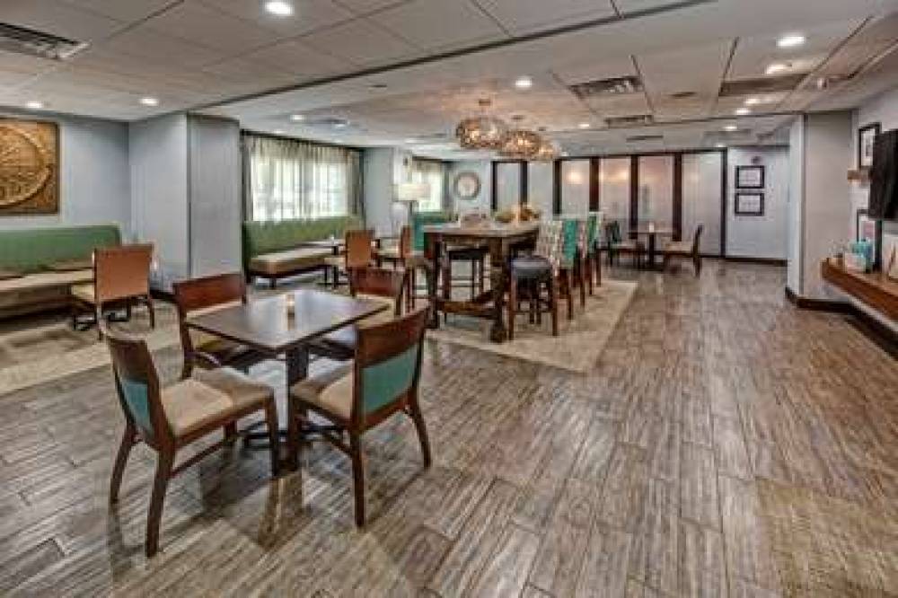 HAMPTON INN SUMMERVILLE, SC 6