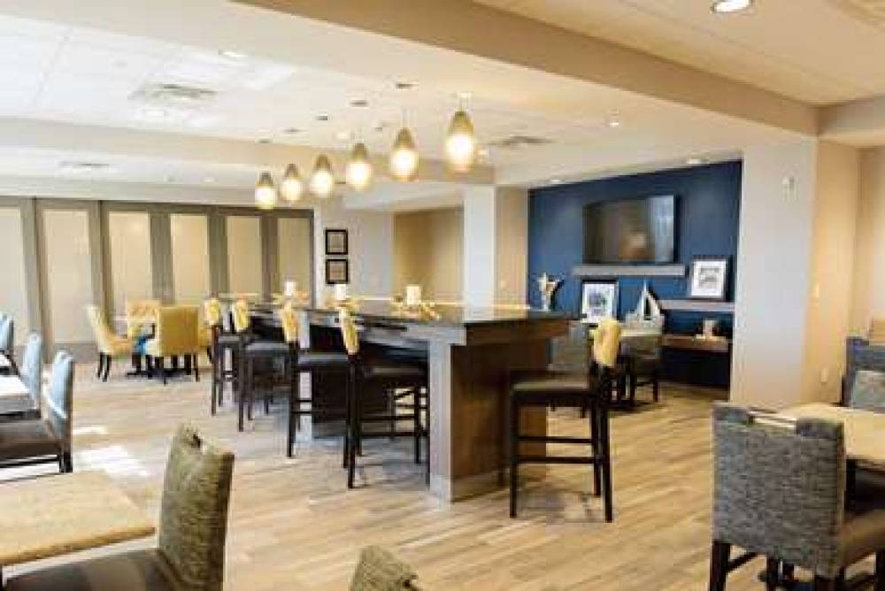 HAMPTON INN SUPERIOR/DULUTH 9