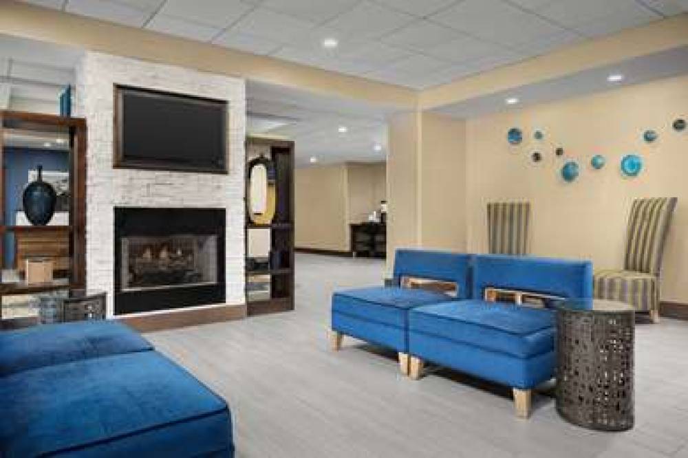 Hampton Inn Syracuse Clay 2