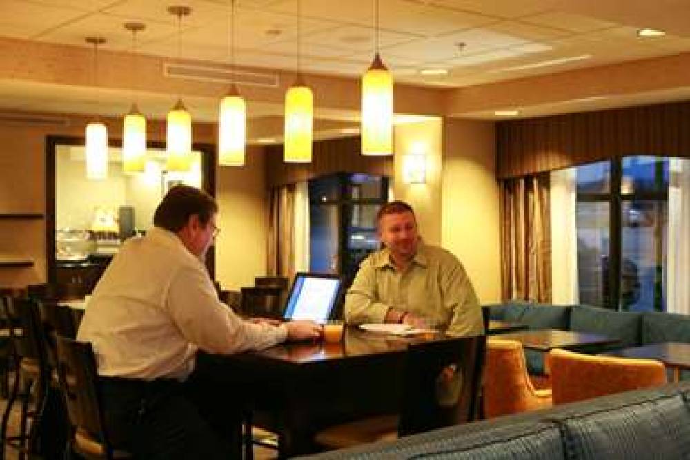 Hampton Inn Topeka, KS 3