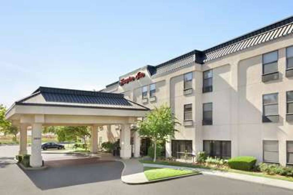 Hampton Inn Tracy 1