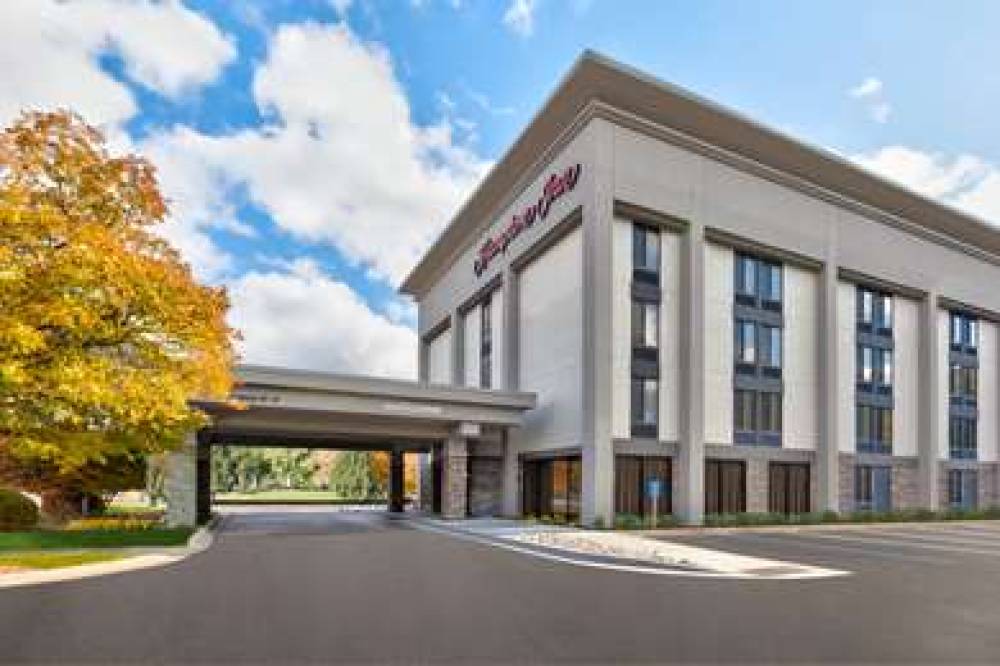 Hampton Inn Traverse City 3