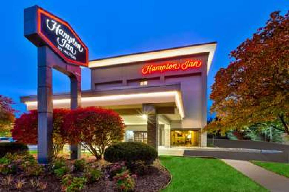 Hampton Inn Traverse City 1