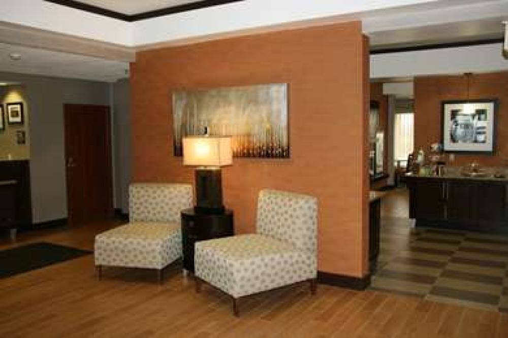 HAMPTON INN TULSA-SAND SPRINGS 4