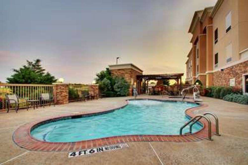 Hampton Inn Vernon, TX 10