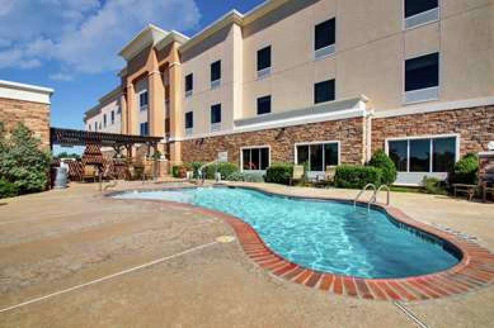 Hampton Inn Vernon, TX 9