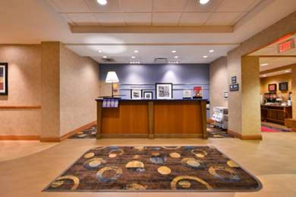 Hampton Inn Virginia Beach/Oceanfront South, VA 9