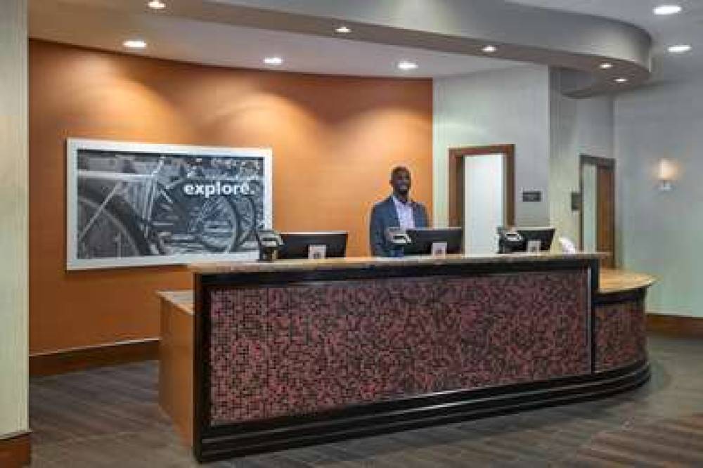 Hampton Inn Washington-Downtown-Convention Center 9