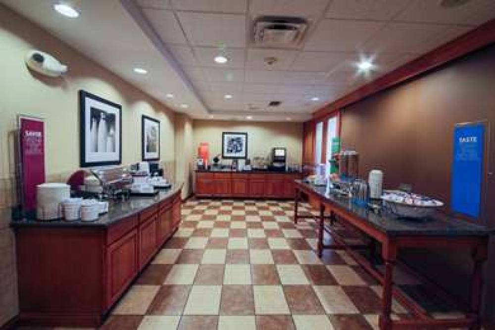 Hampton Inn Waterloo Cedar Valley 9