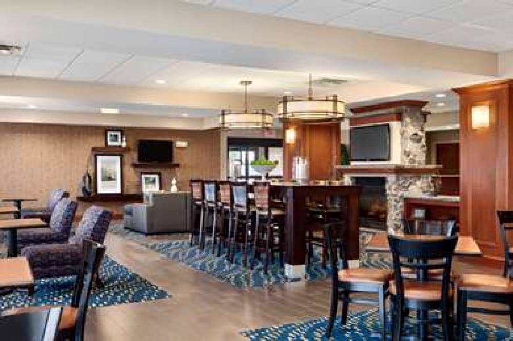 Hampton Inn Watertown, NY 4