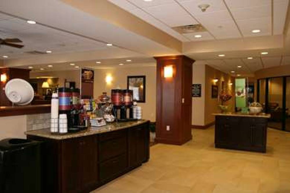 Hampton Inn Watertown, NY 9