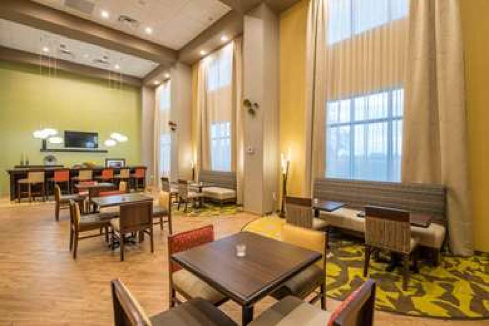 HAMPTON INN WAYNESBORO 5