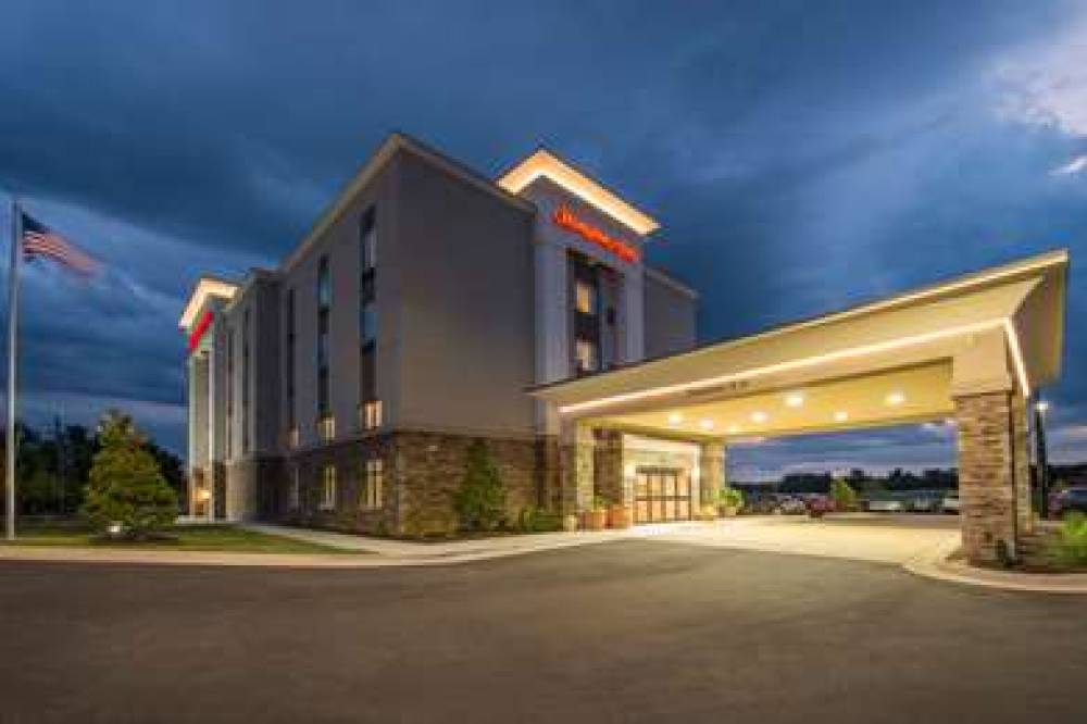 HAMPTON INN WAYNESBORO 1