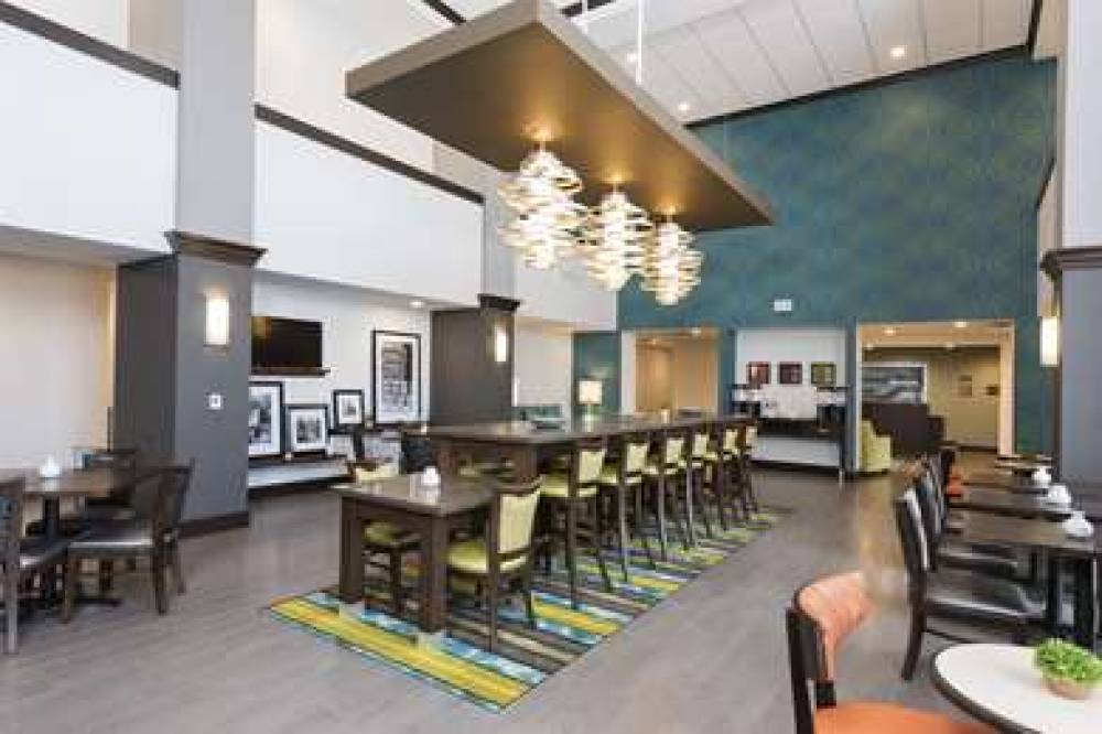 HAMPTON INN WESTFIELD 6