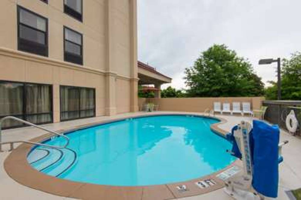 Hampton Inn Wilkesboro 7