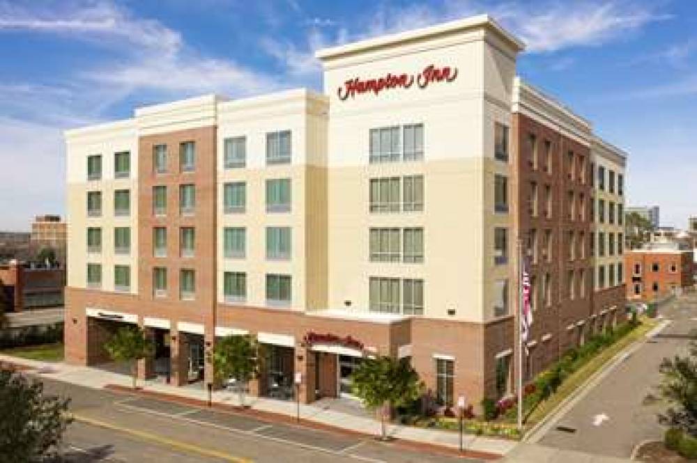 HAMPTON INN WILMINGTON DOWNTOWN, NC 3