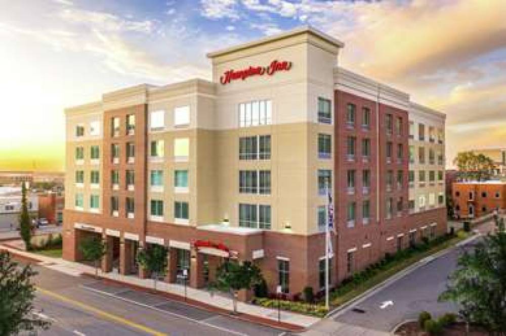 HAMPTON INN WILMINGTON DOWNTOWN, NC 1