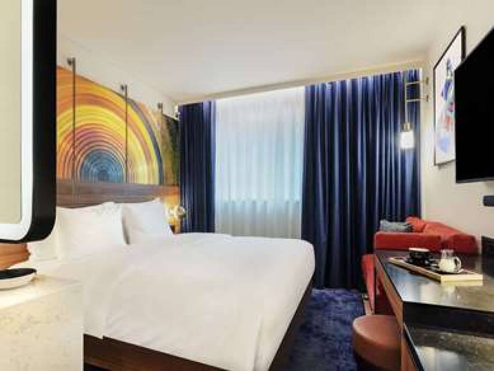 HARD ROCK HOTEL BUDAPEST 7