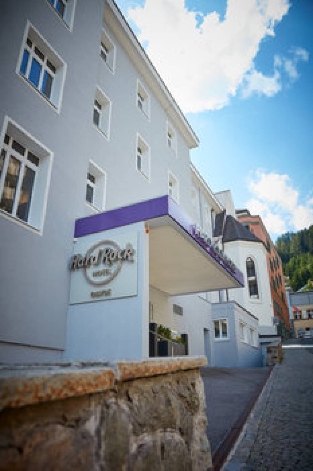 HARD ROCK HOTEL DAVOS 1