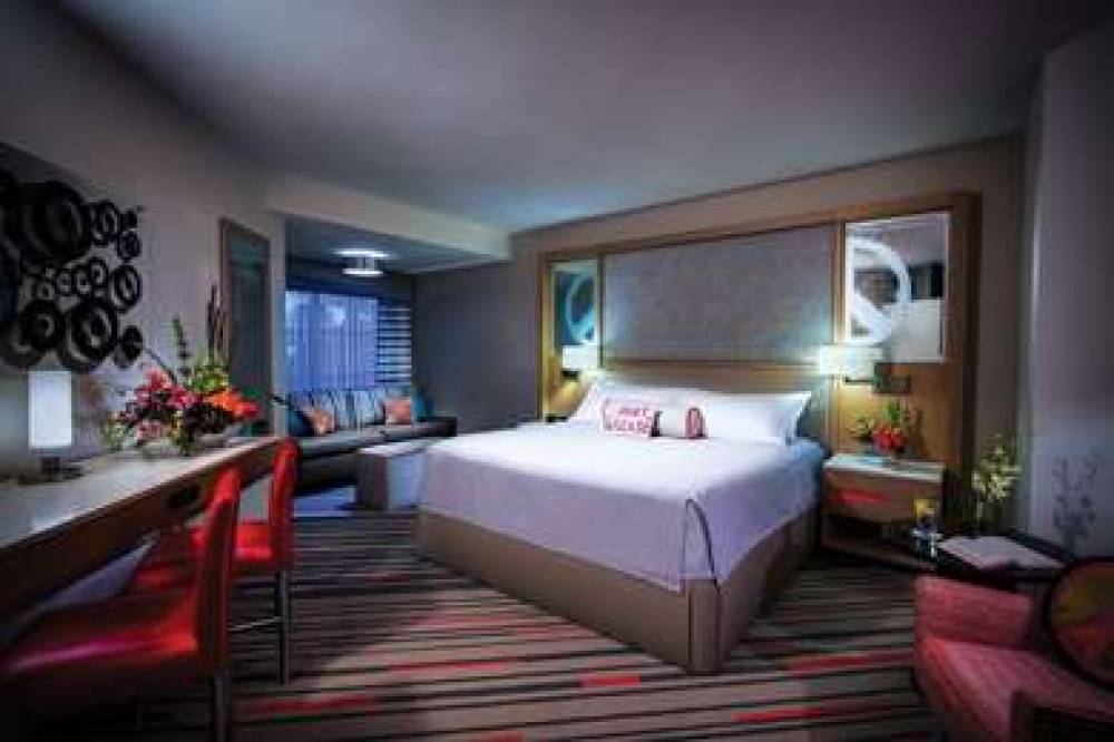 HARD ROCK HOTEL 10