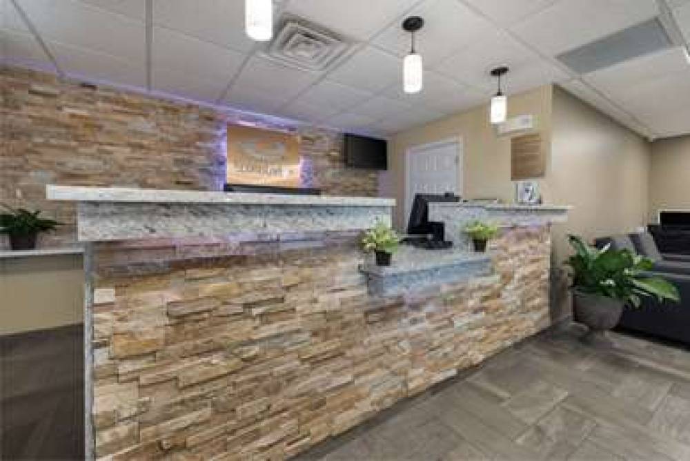 HARMONY INN AND SUITES NEW ULM 7