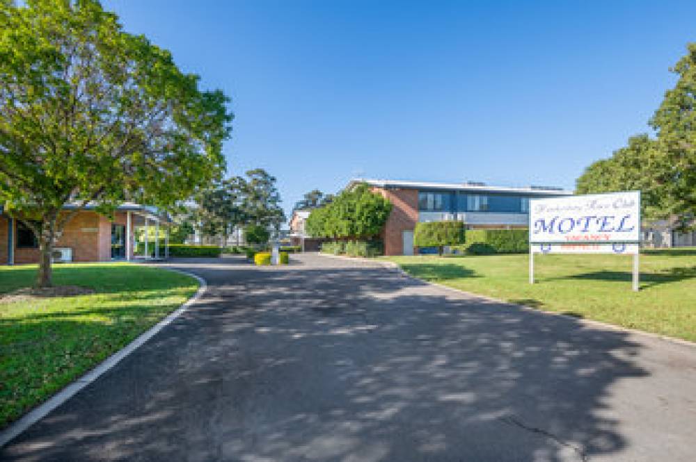 Hawkesbury Race Club Motel