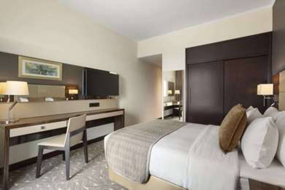 Hawthorn Suites By Wyndham Abu Dhabi City Center 8