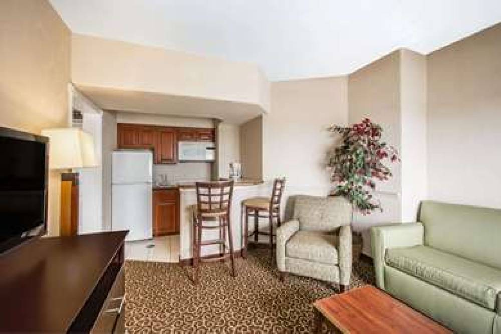 Hawthorn Suites By Wyndham El Paso Airport 9