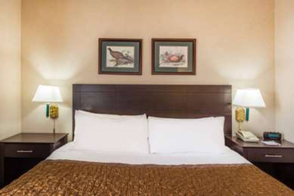 Hawthorn Suites By Wyndham El Paso Airport 8