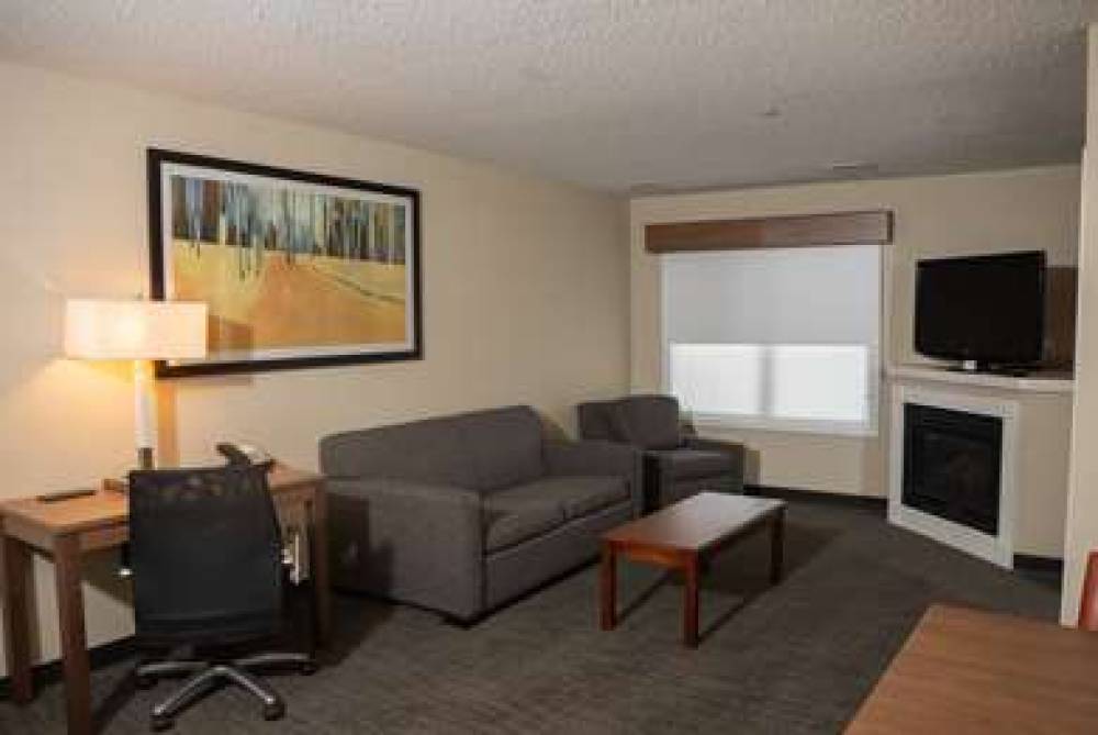 HAWTHORN SUITES BY WYNDHAM ERIE 7