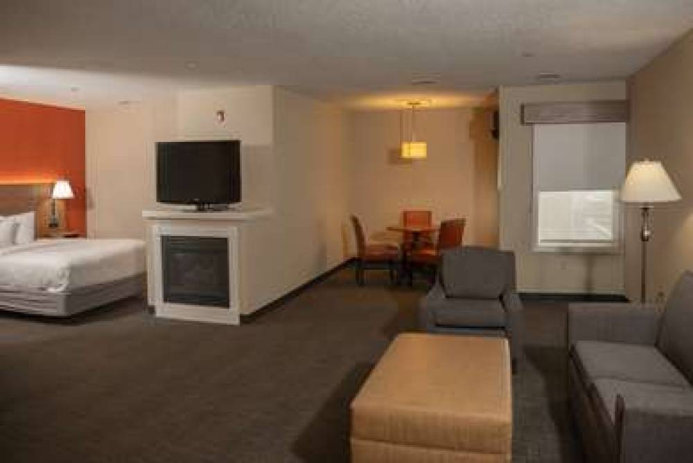 HAWTHORN SUITES BY WYNDHAM ERIE 2